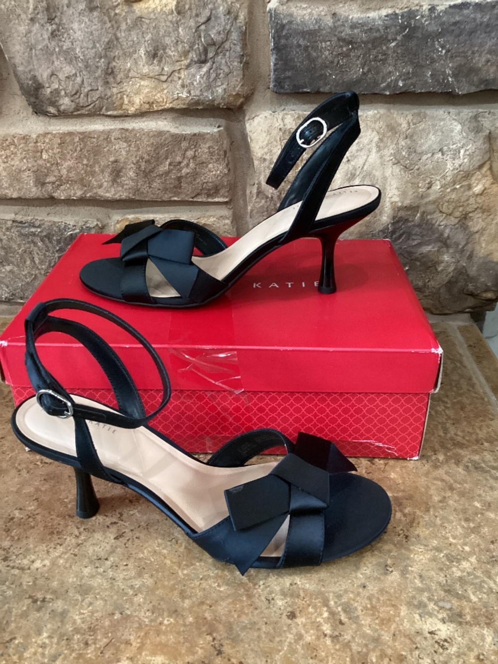 Kelly & Katie Serfita Heel Sandal Women 9.5 Black Satin Bow Pumps Shoes